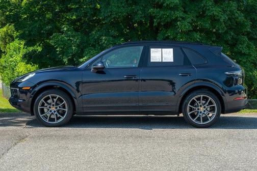 2023 Porsche Cayenne S