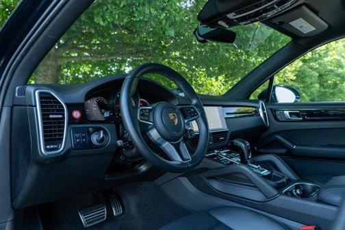 2023 Porsche Cayenne S