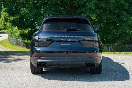 2023 Porsche Cayenne S
