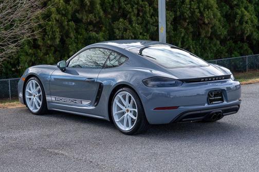 2024 Porsche 718 Cayman Style Edition