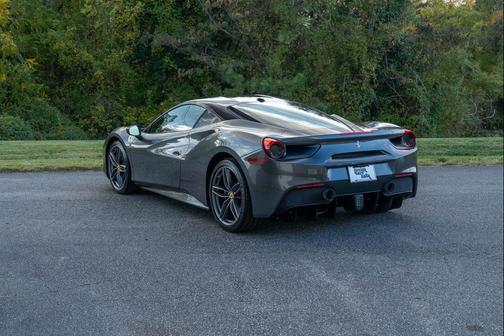 2016 Ferrari 488 GTB Base