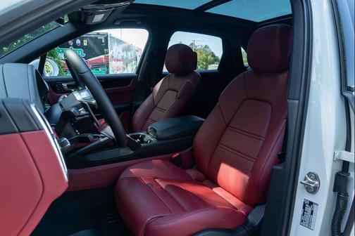 2023 Porsche Cayenne Cayenne