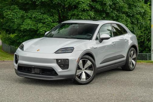 2024 Porsche Macan Base