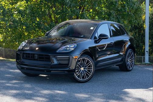 2025 Porsche Macan Base