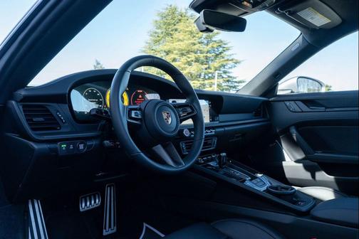 2026 Porsche 911 Carrera 4S