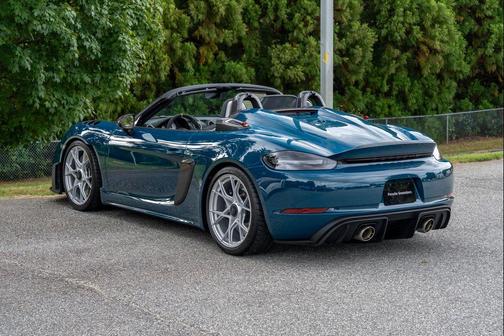 2024 Porsche 718 Spyder RS