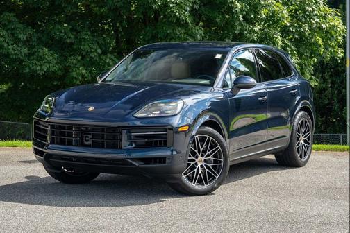 2025 Porsche Cayenne Base