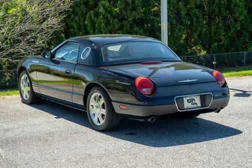 2005 Ford Thunderbird Deluxe