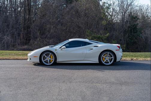 2017 Ferrari 488 GTB Coupe