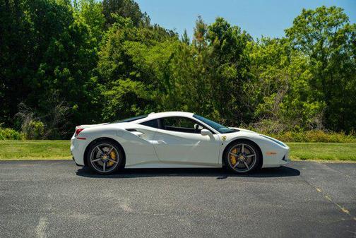 2017 Ferrari 488 GTB Coupe