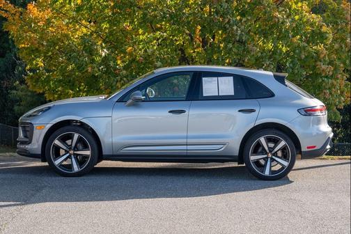 2024 Porsche Macan 4DR AWD