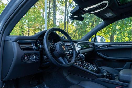 2024 Porsche Macan 4DR AWD