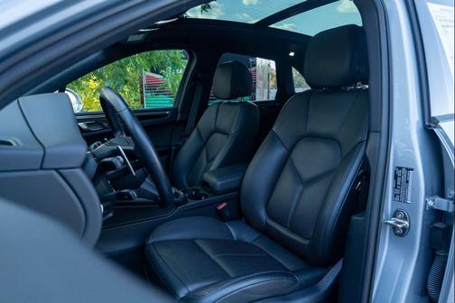 2024 Porsche Macan 4DR AWD