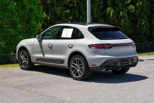 Chalk 2023 Porsche Macan Macan