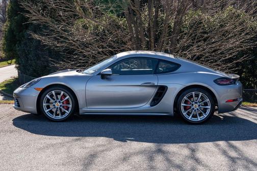 2025 Porsche 718 Cayman S