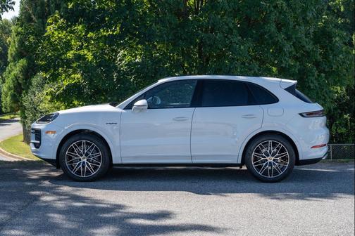 2025 Porsche Cayenne Cayenne