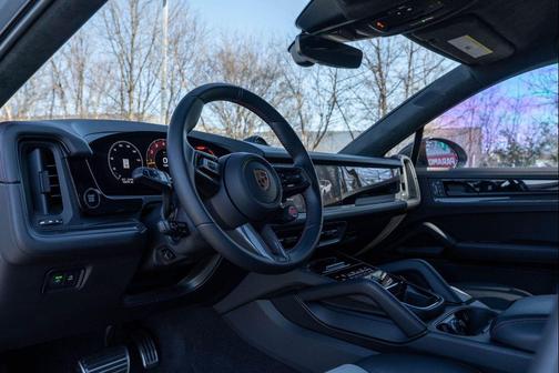 2024 Porsche Cayenne Turbo GT