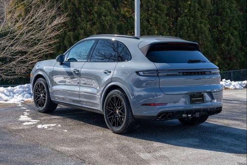 2026 Porsche Cayenne Cayenne