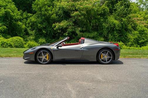 2015 Ferrari 458 Spider Base