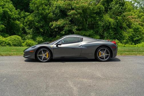 2015 Ferrari 458 Spider Base