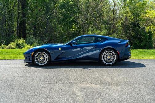2018 Ferrari 812 Superfast Base