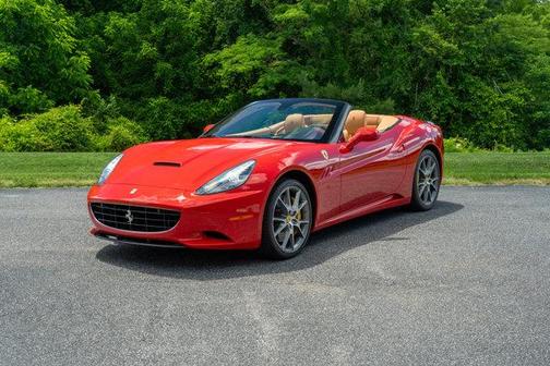 2013 Ferrari California Base