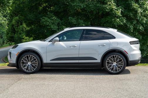 2025 Porsche Macan Electric