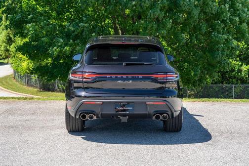 Jet Black Metallic 2026 Porsche Macan Macan