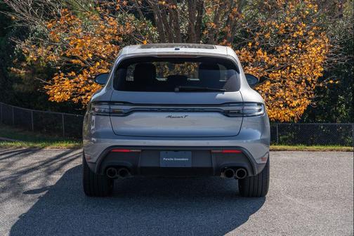 2025 Porsche Macan T
