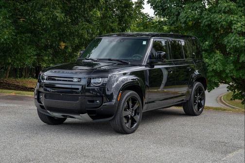 2023 Land Rover Defender 110 V8