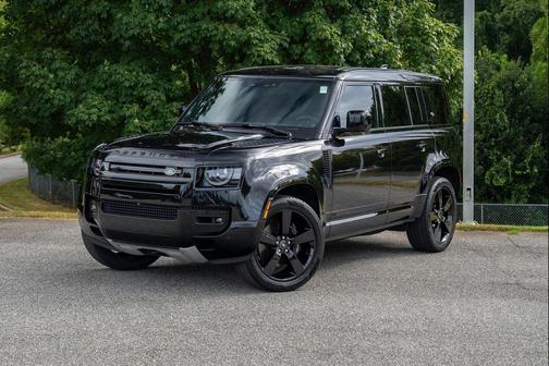 2023 Land Rover Defender 110 V8