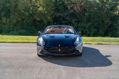 2015 Ferrari California T
