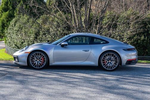2023 Porsche 911 Carrera 4S