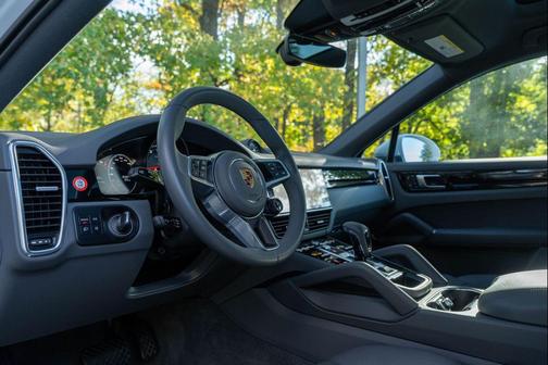 2023 Porsche Cayenne Cayenne