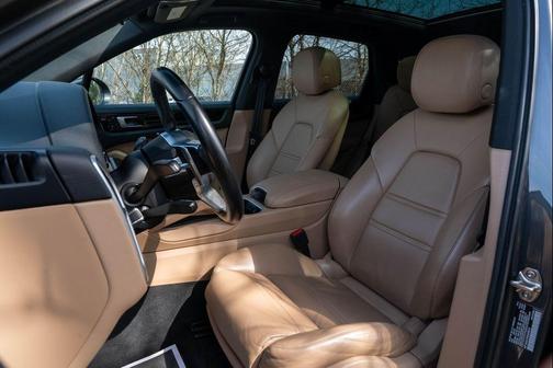 2019 Porsche Cayenne Cayenne