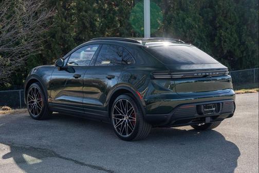 2026 Porsche Macan 4S