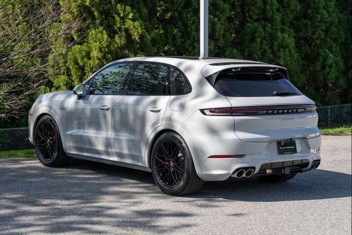 2026 Porsche Cayenne Cayenne S E-Hybrid