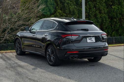 2024 Maserati Levante GT Ultima