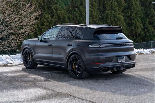 2025 Porsche Cayenne Cayenne Turbo E-Hybrid