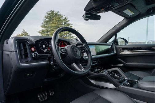 2025 Porsche Cayenne Cayenne Turbo E-Hybrid