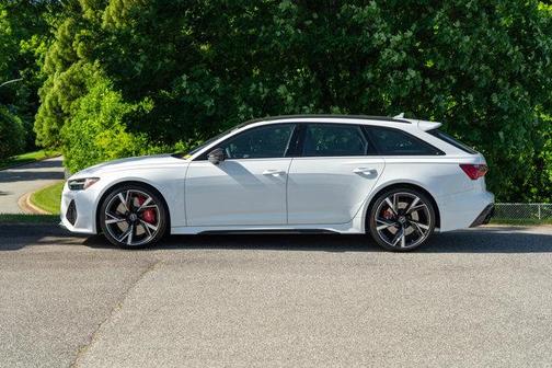 2023 Audi RS 6 Avant 4.0T