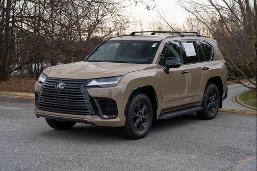 2025 Lexus LX 700h Overtrail