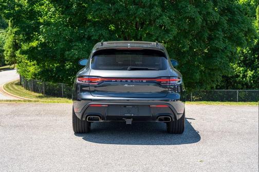 Volcano Grey Metallic 2025 Porsche Macan Macan