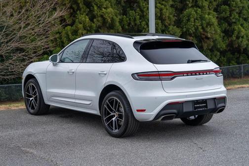 2025 Porsche Macan 