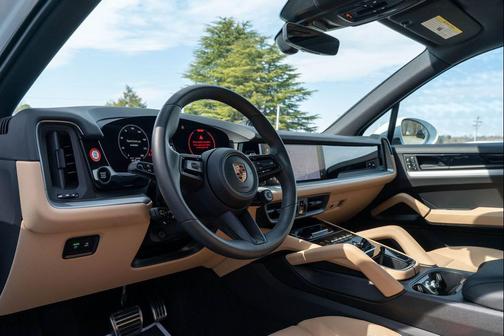 2025 Porsche Cayenne S