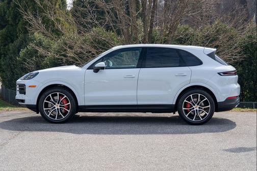 2025 Porsche Cayenne S