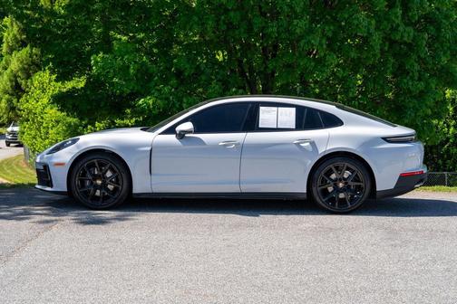 Ice Grey Metallic 2024 Porsche Panamera Base