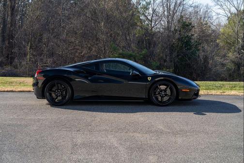 2017 Ferrari 488 GTB Coupe