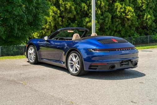 2020 Porsche 911 Carrera