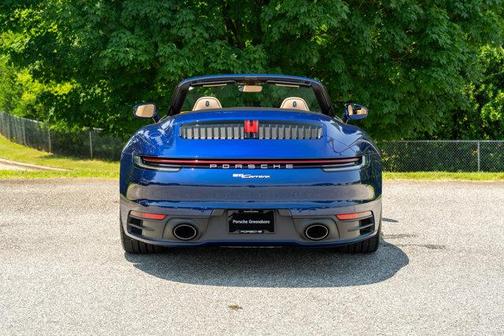 2020 Porsche 911 Carrera